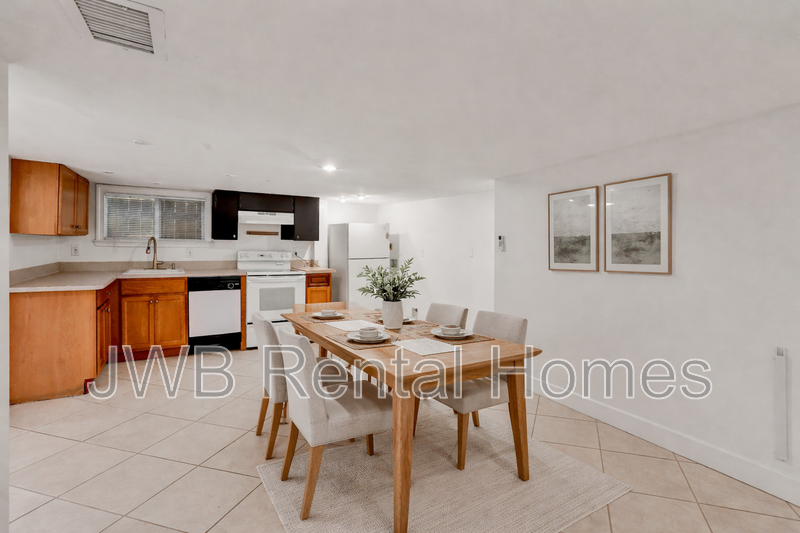 1653 Dancy St - Photo 5 of 14