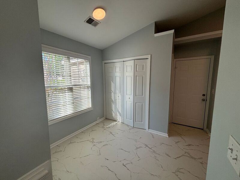 3307 Crowell Ln - Photo 4 of 23