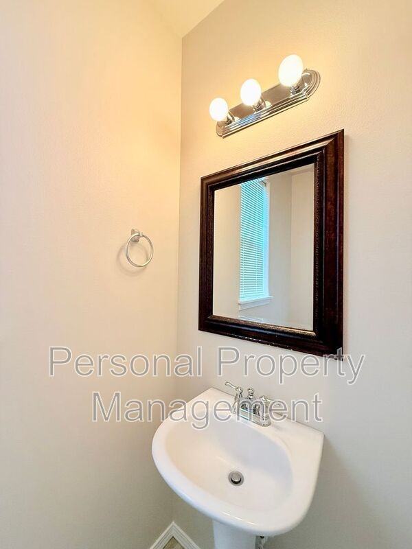 13024 Ne 26th St - Photo 3 of 31