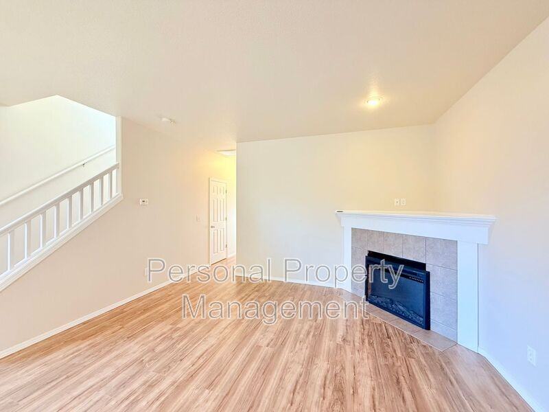 13024 Ne 26th St - Photo 4 of 31