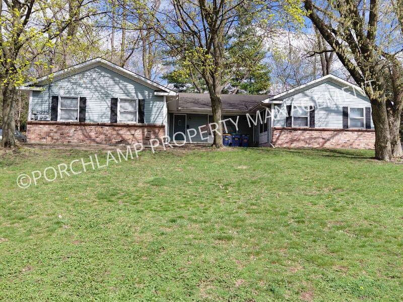 3142 Kalamazoo Ave Se - Photo 2 of 19