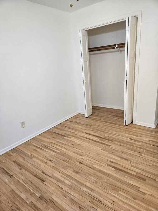 4204 Lake Breeze Ave #3 - Photo 4 of 8