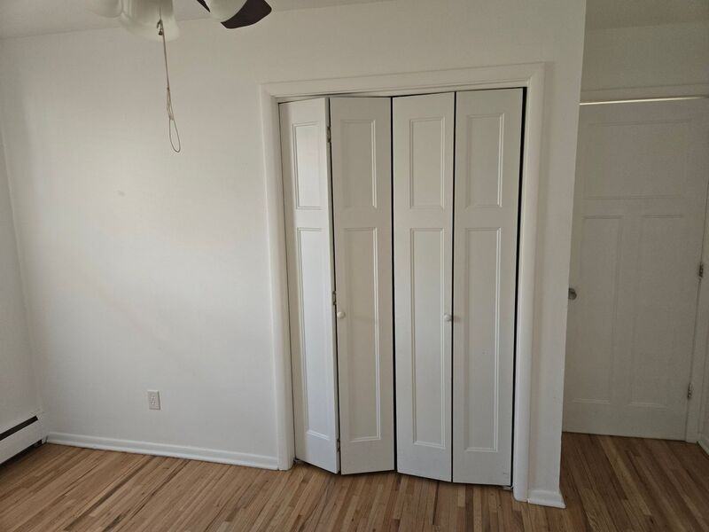 4204 Lake Breeze Ave #3 - Photo 6 of 8