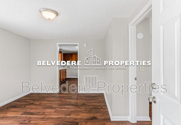 112 S Raleigh St - Photo 4 of 23