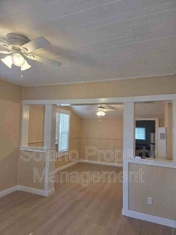 721 Broadway St #721 - Photo 6 of 12