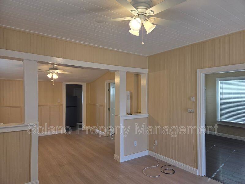 721 Broadway St #721 - Photo 7 of 12