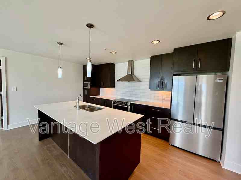 900 Springfield Rd - Photo 3 of 39