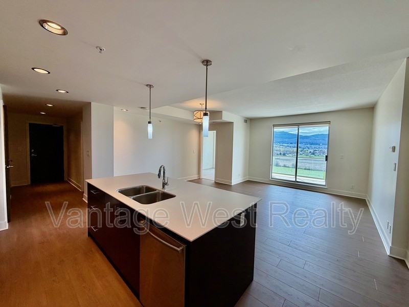 900 Springfield Rd - Photo 6 of 39
