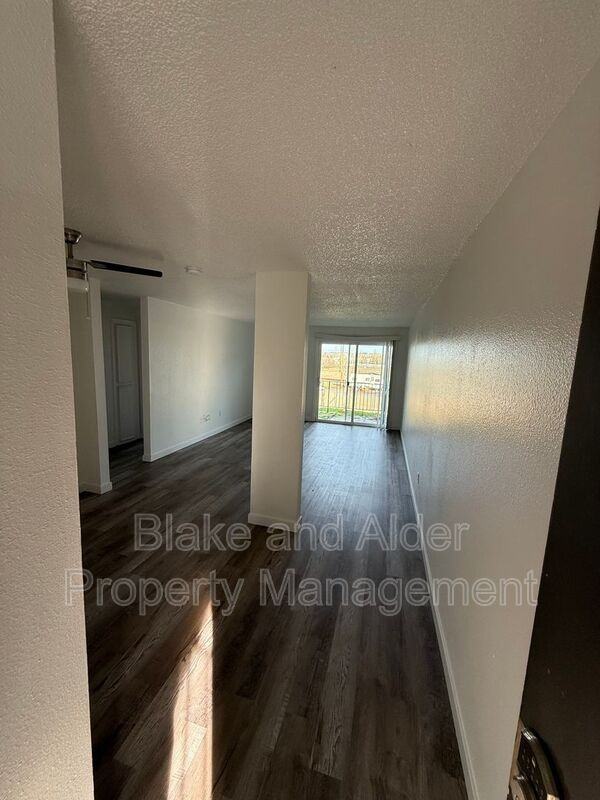 3879 Ne 152nd Ave - Photo 3 of 9