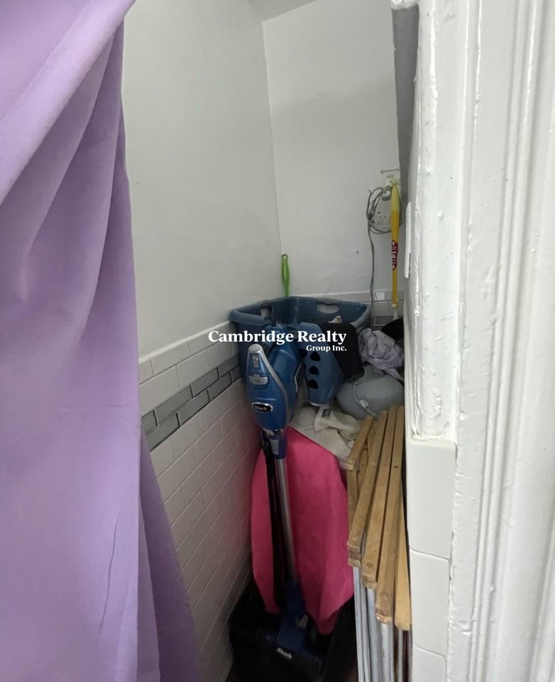 17 Higgins St #3T - Photo 6 of 10