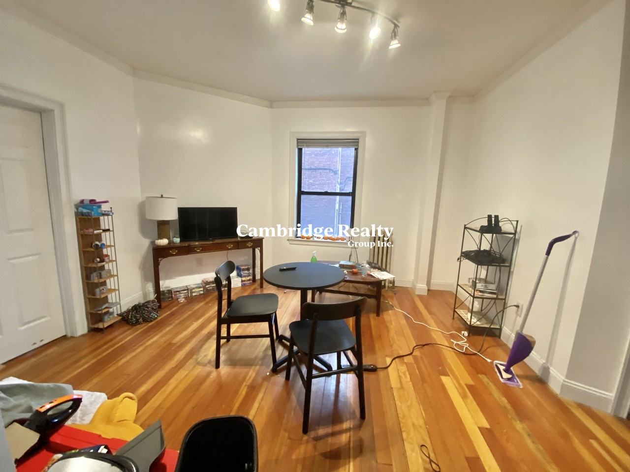 231 Harvard Ave #3T - Photo 5 of 11