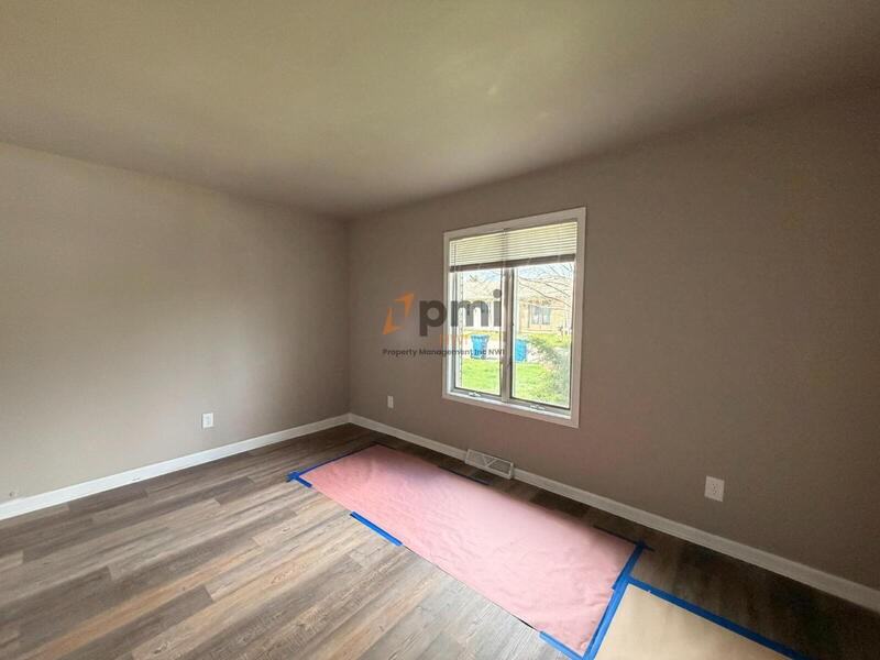 160 Meadows Cir #160 - Photo 7 of 16