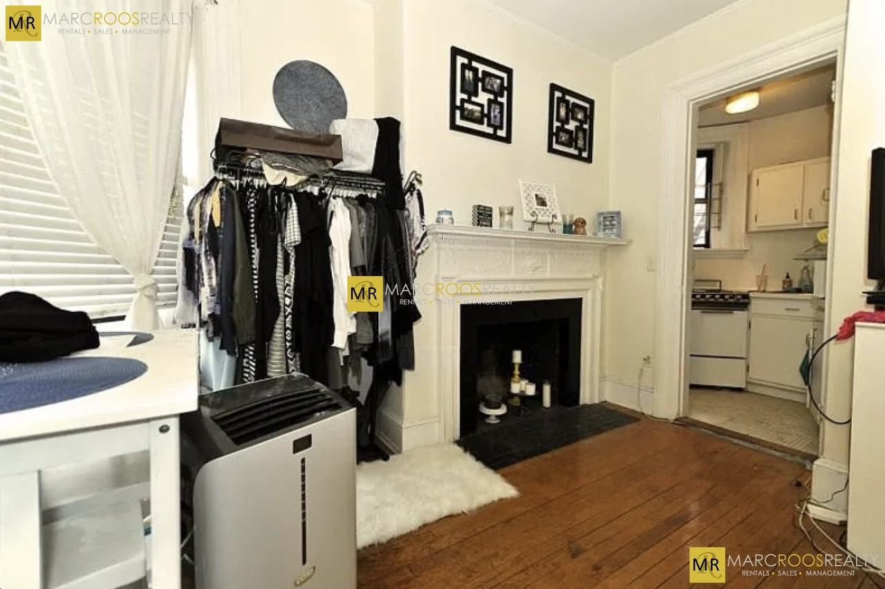 1/2 Massachusetts Ave. & Commonwealth Ave. #1 - Photo 2 of 4