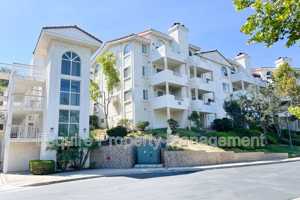 featured image of 2713 Antonio Dr #208