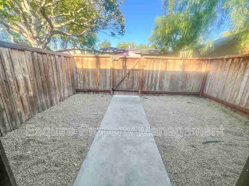 319 Hill St #A - Photo 2 of 10