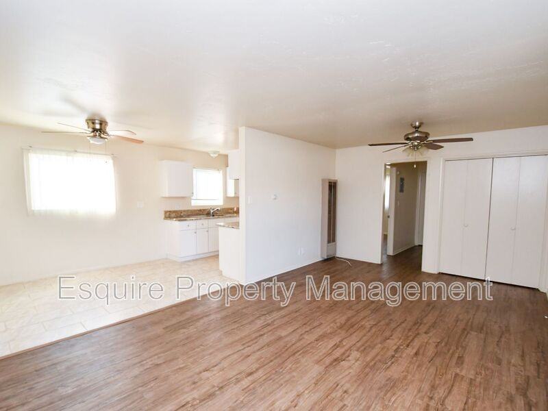 5009 Nautilus St - Photo 3 of 10