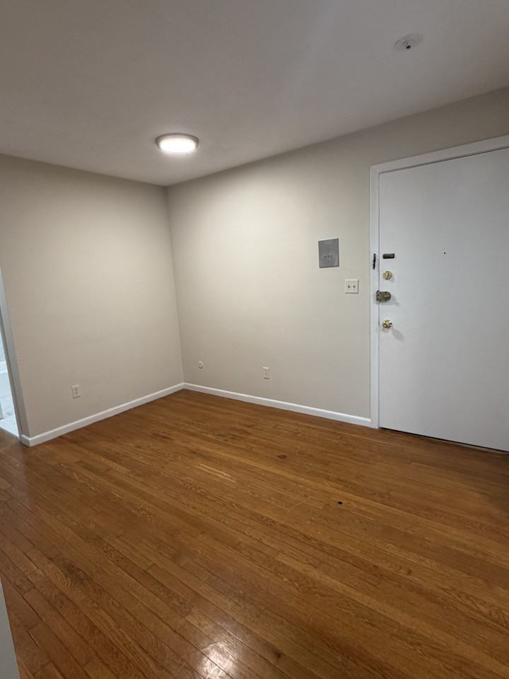 Mount Auburn St #2D - Photo 6 of 15