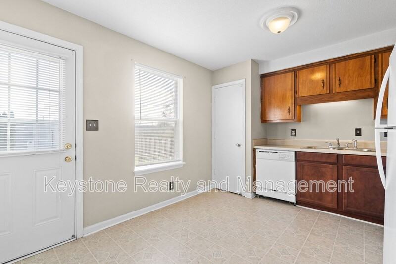 1630 - Photo 7 of 14