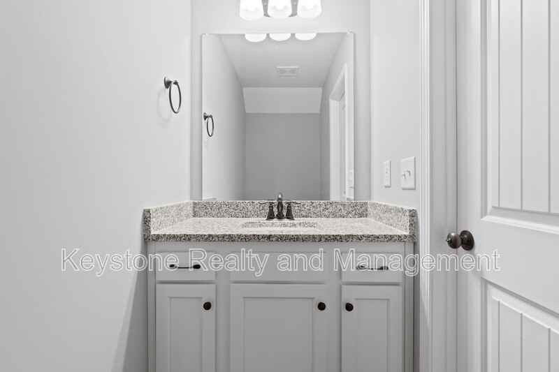 580 Heritage Pointe Dr - Photo 3 of 16