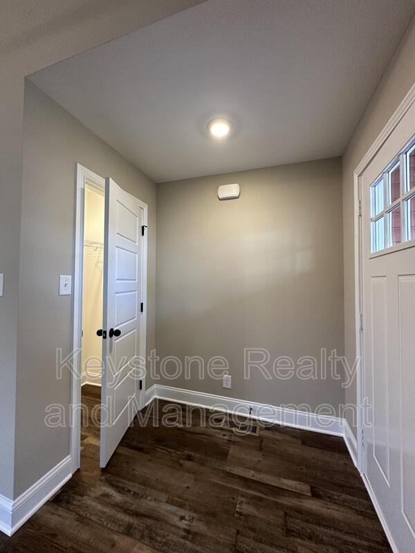 1256 Cardinal Creek Dr - Photo 2 of 13