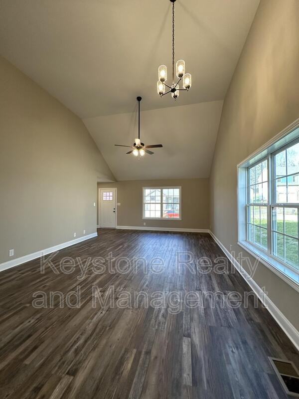 1256 Cardinal Creek Dr - Photo 3 of 13