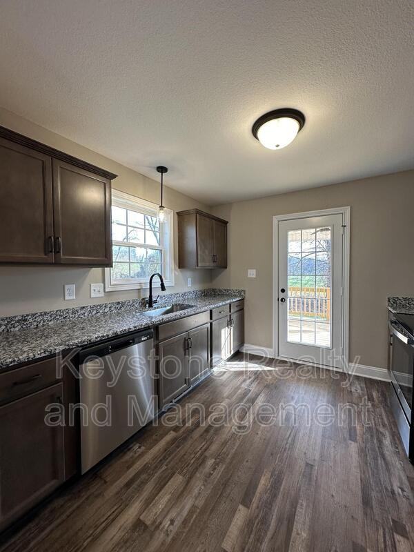 1256 Cardinal Creek Dr - Photo 6 of 13