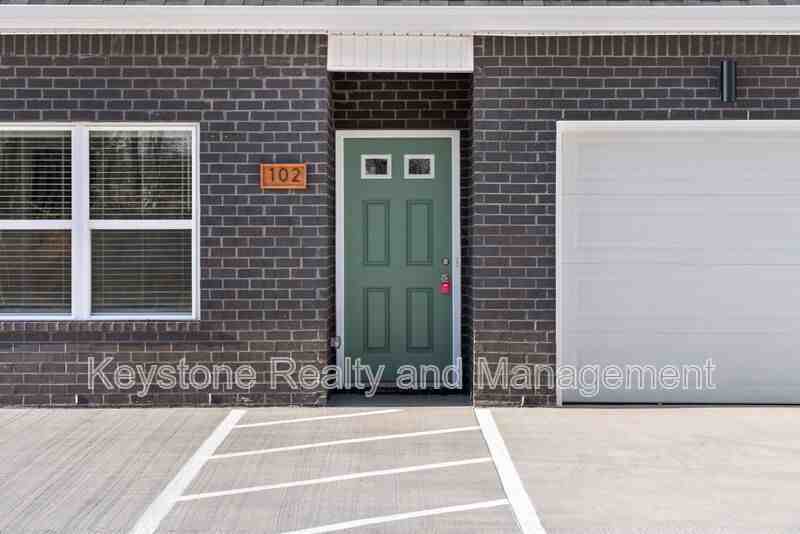 760 A St - Photo 2 of 14