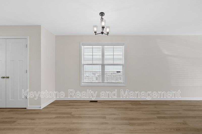 178 Oak St - Photo 6 of 16