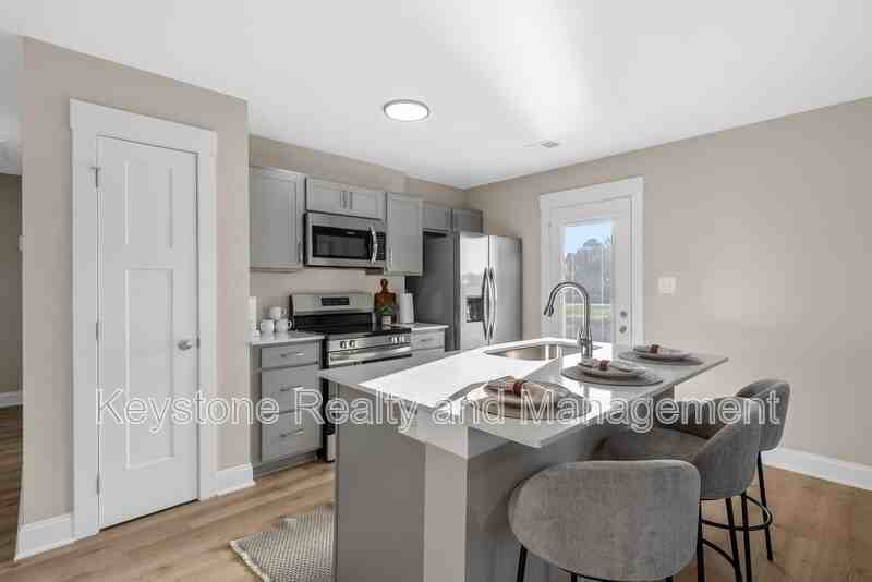 303 Tennessee Ave #B - Photo 5 of 16
