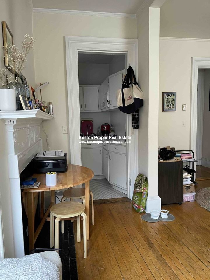 BEACON ST #1 - Photo 3 of 10