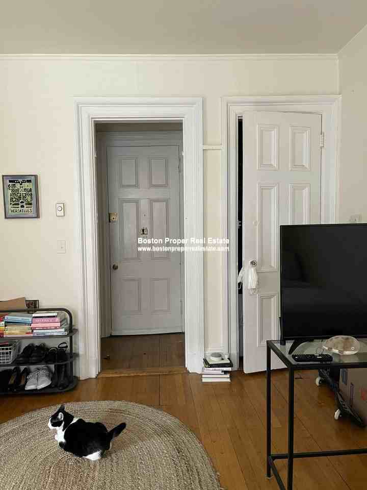 BEACON ST #1 - Photo 6 of 10