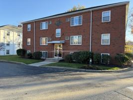 featured image of 3 Brattle Dr #10