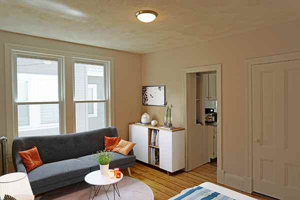 145 Brown St #2R - Photo 3 of 6