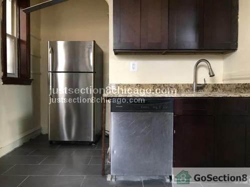 5149 S Prairie Ave #3S - Photo 3 of 5