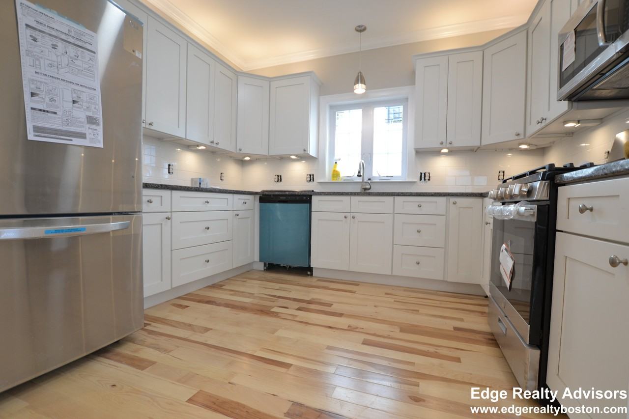 168 Bigelow St #1 - Photo 2 of 17