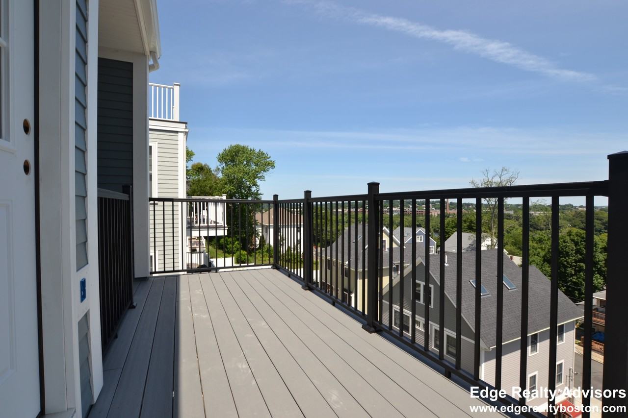 168 Bigelow St #1 - Photo 3 of 17