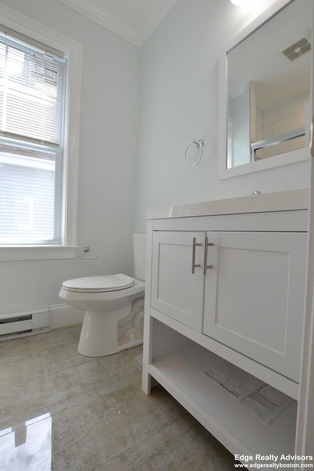 168 Bigelow St #1 - Photo 5 of 17