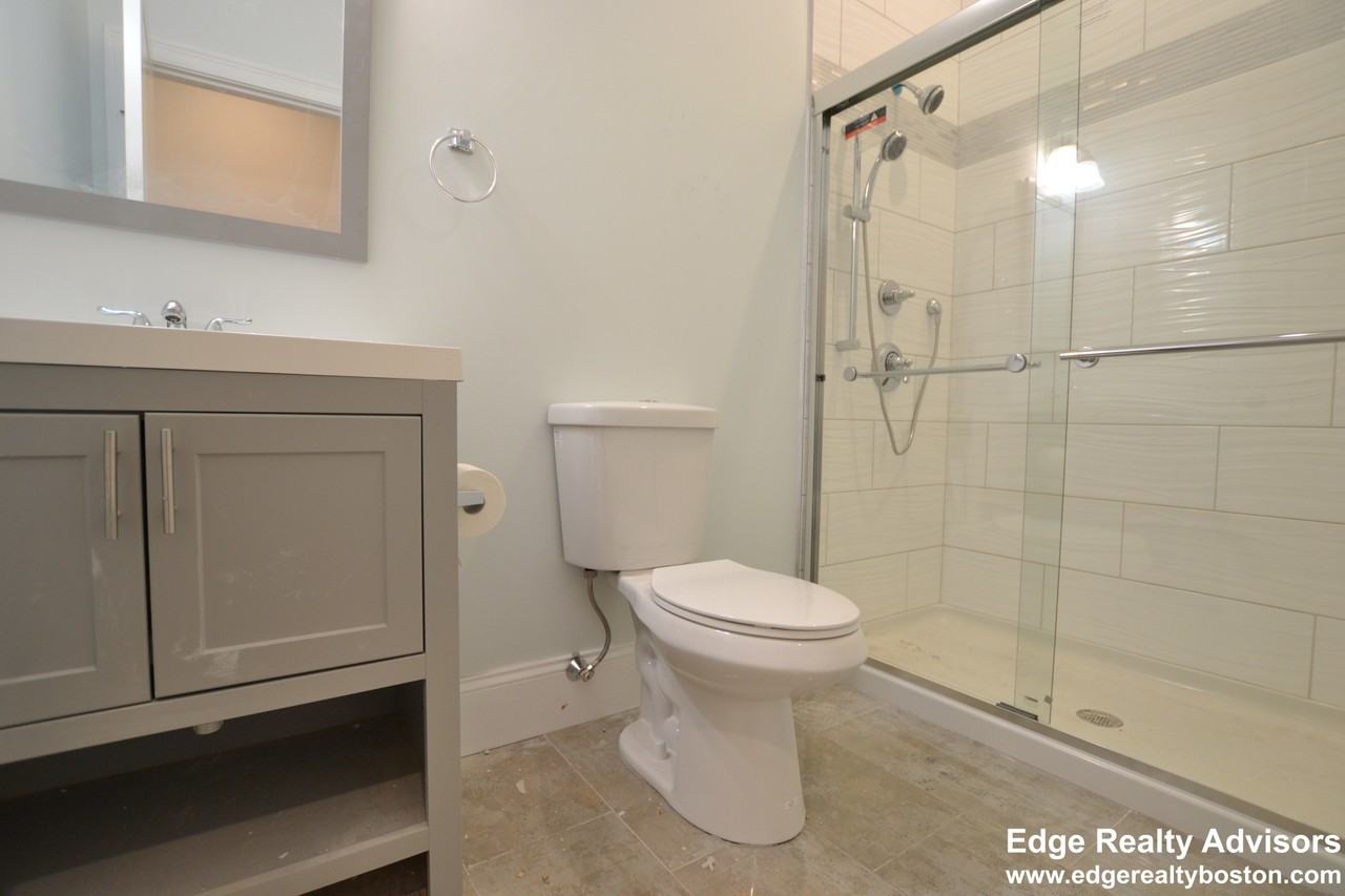 168 Bigelow St #1 - Photo 7 of 17