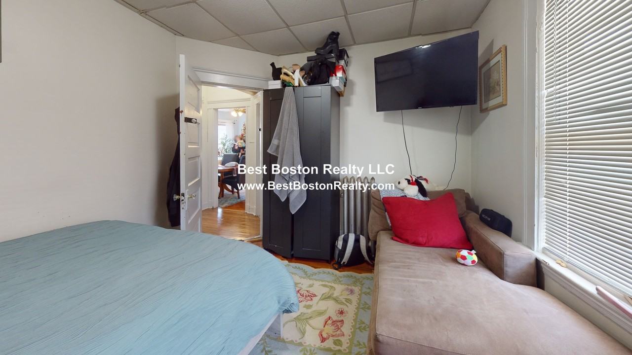 268 Boston Ave #B - Photo 5 of 12