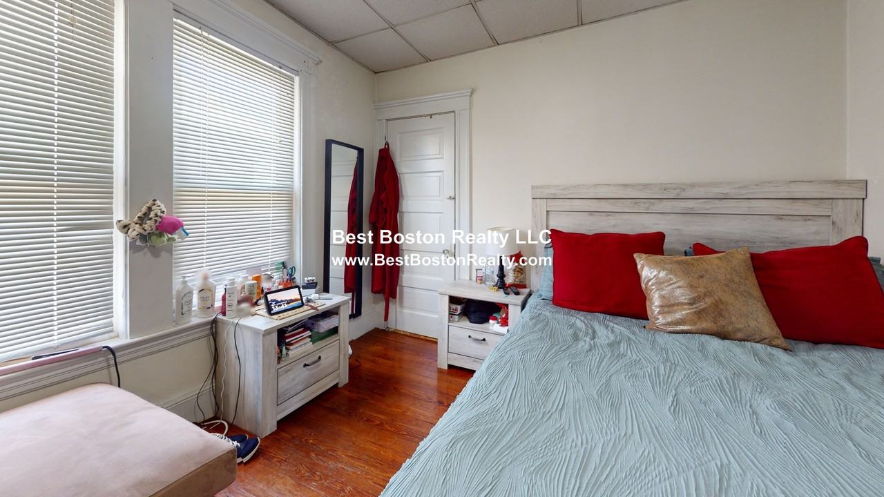 268 Boston Ave #B - Photo 6 of 12