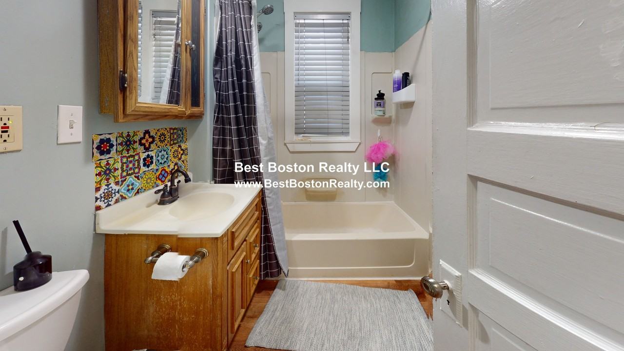 268 Boston Ave #B - Photo 7 of 12