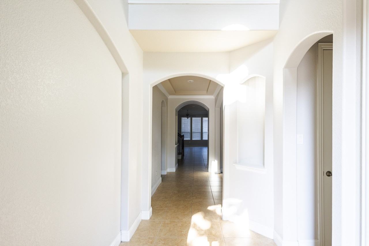 700 Thetford Ln #NA - Photo 4 of 47