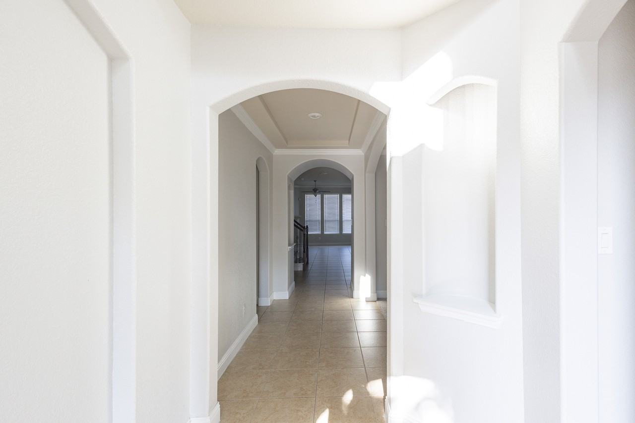 700 Thetford Ln #NA - Photo 5 of 47