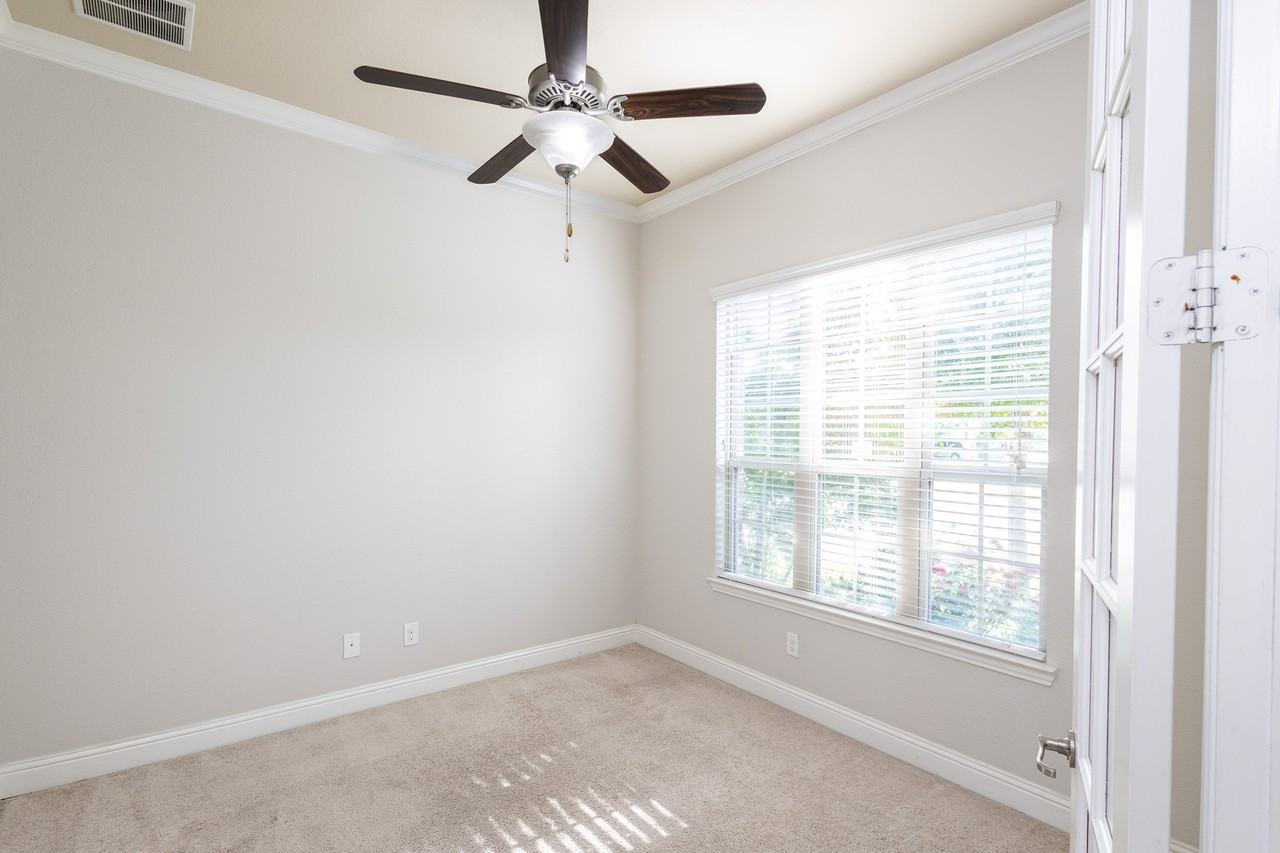 700 Thetford Ln #NA - Photo 6 of 47