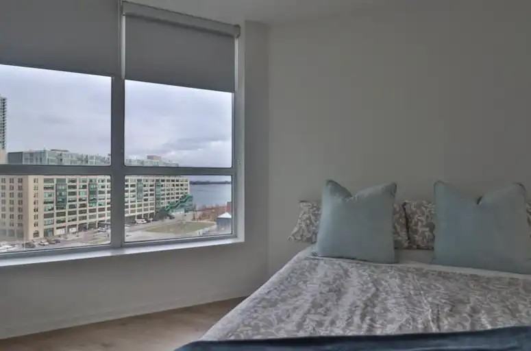 228 Queens Quay W #1105 - Photo 5 of 23