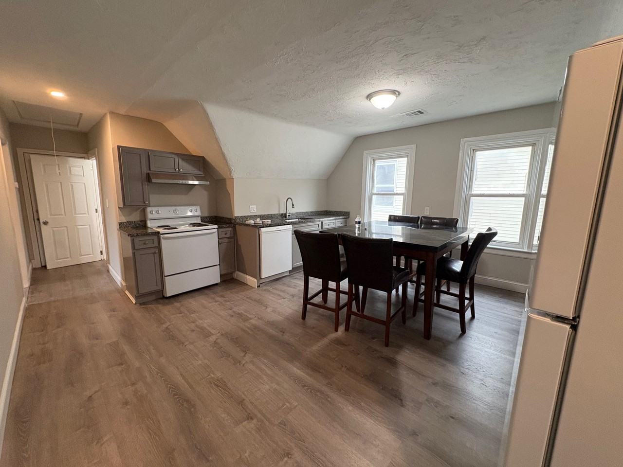 Vernon St #3 - Photo 4 of 9