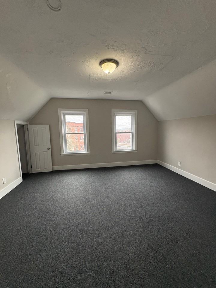 Vernon St #3 - Photo 6 of 9