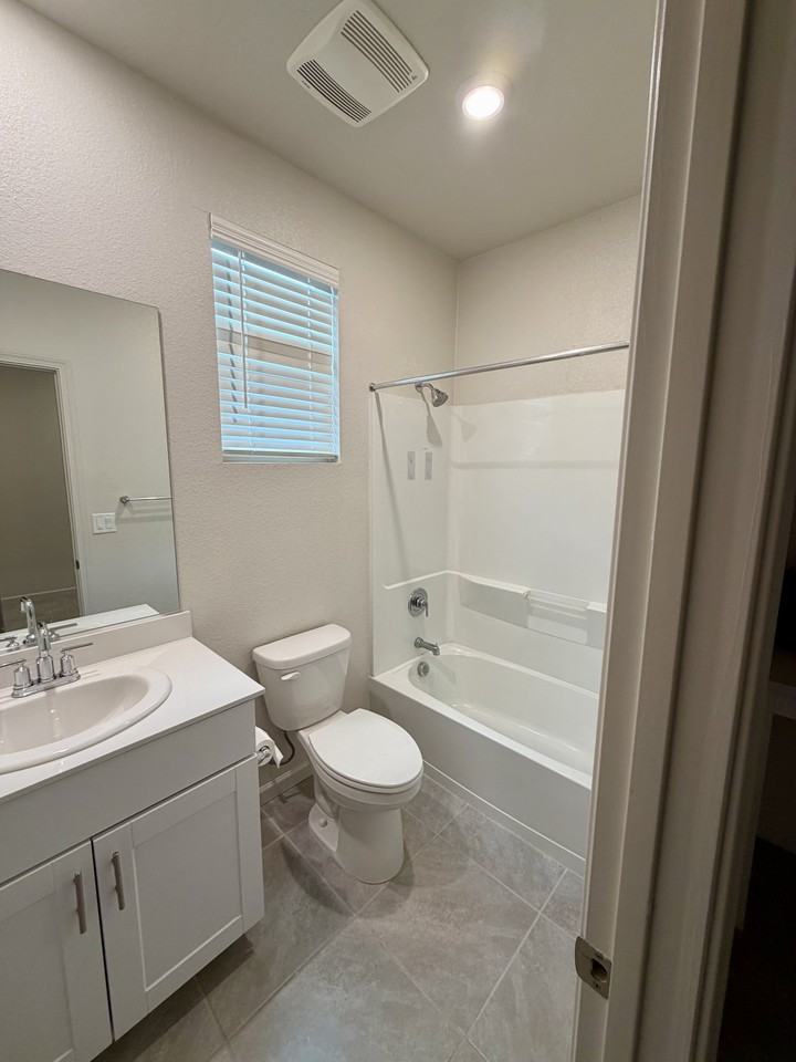 1870 Violet Dr #NA - Photo 6 of 17