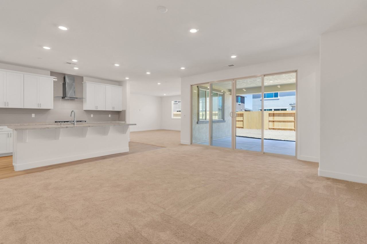 9453 Broxton Ave #NA - Photo 5 of 35