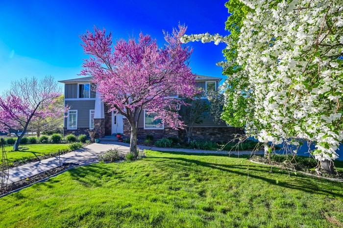 857 E Southfork Dr - Photo 4 of 50